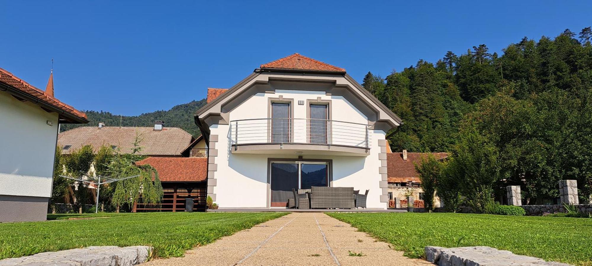 Hisa Haasberg Villa Planina  Buitenkant foto