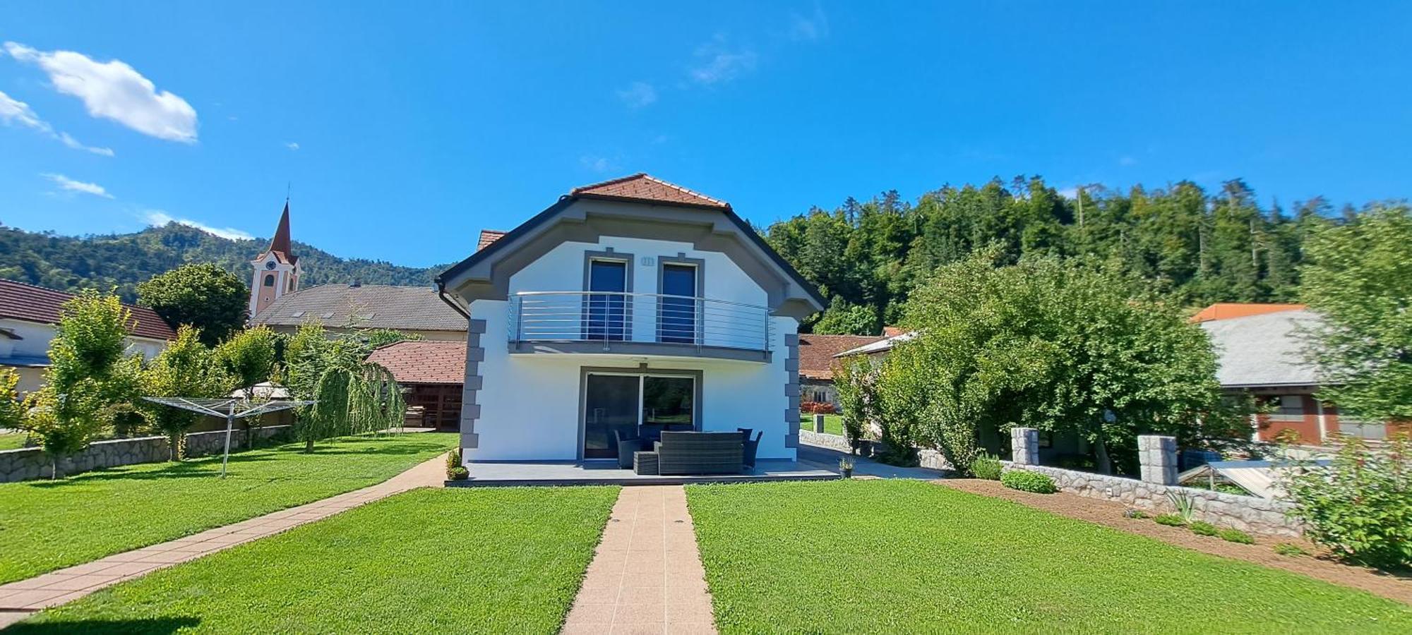 Hisa Haasberg Villa Planina  Buitenkant foto