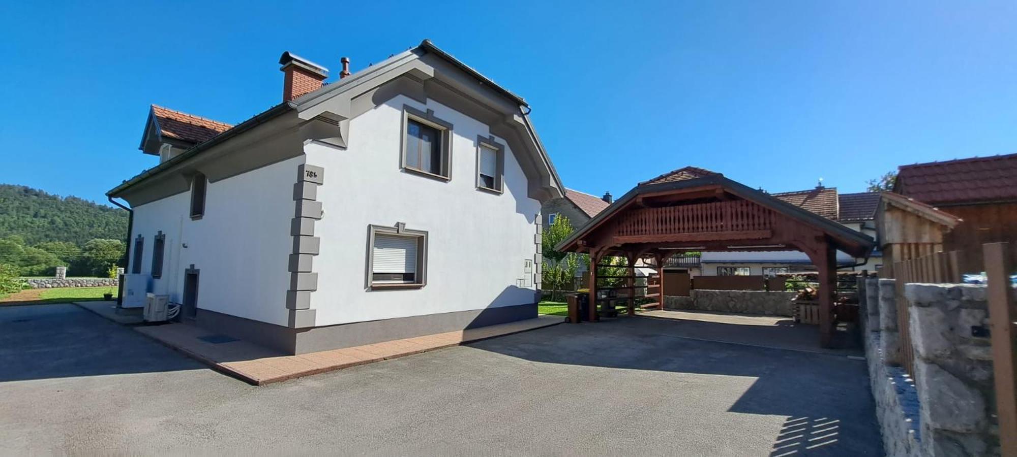 Hisa Haasberg Villa Planina  Buitenkant foto